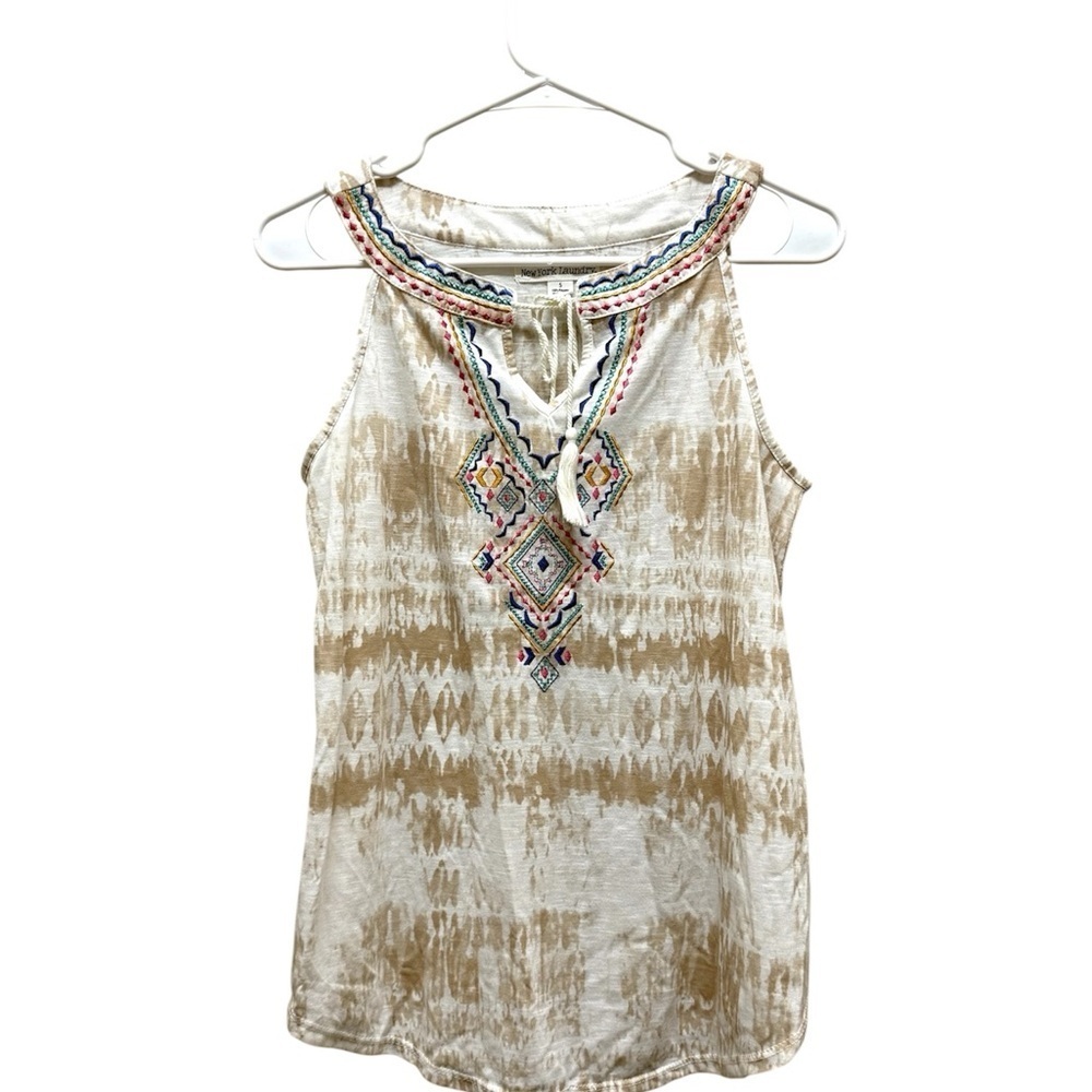 2/$15 New York Laundry - Laundry Beige Tie-Dye Embroidered Tank Top | Size S